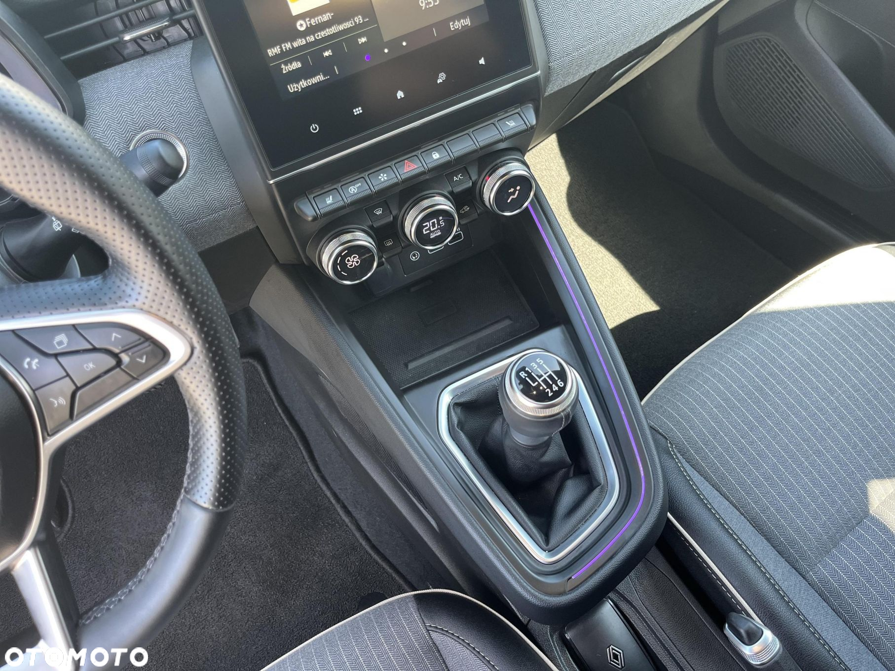 Renault Clio 1.0 TCe Techno - 15