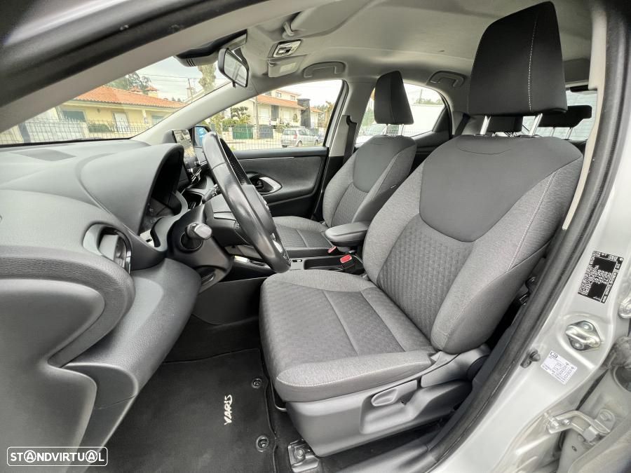 Toyota Yaris 1.5 HDF Comfort Plus - 16