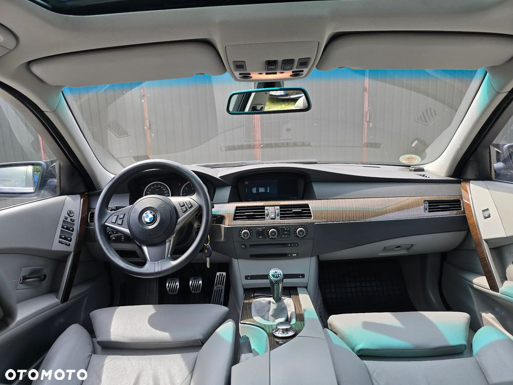 BMW Seria 5 530i - 11