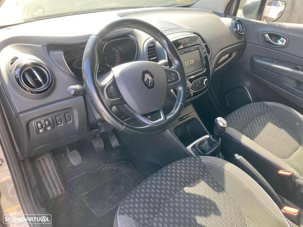 Renault Captur 0.9 TCE Exclusive - 2