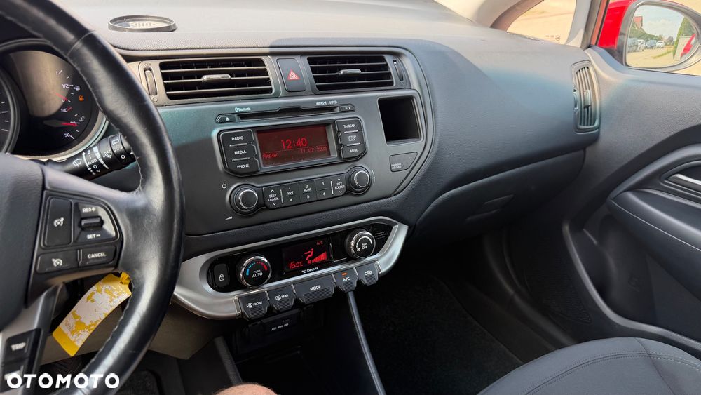 Kia Rio 1.4 Spirit - 25