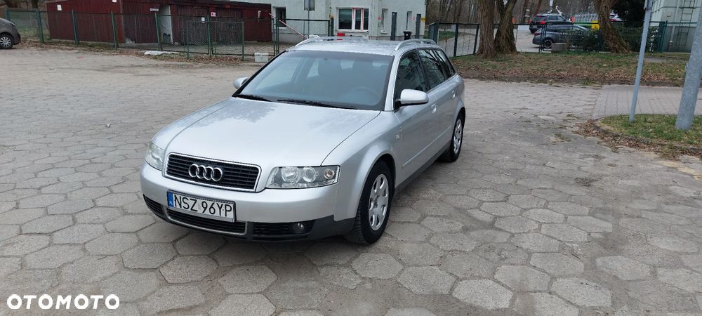Audi A4 Avant - 9