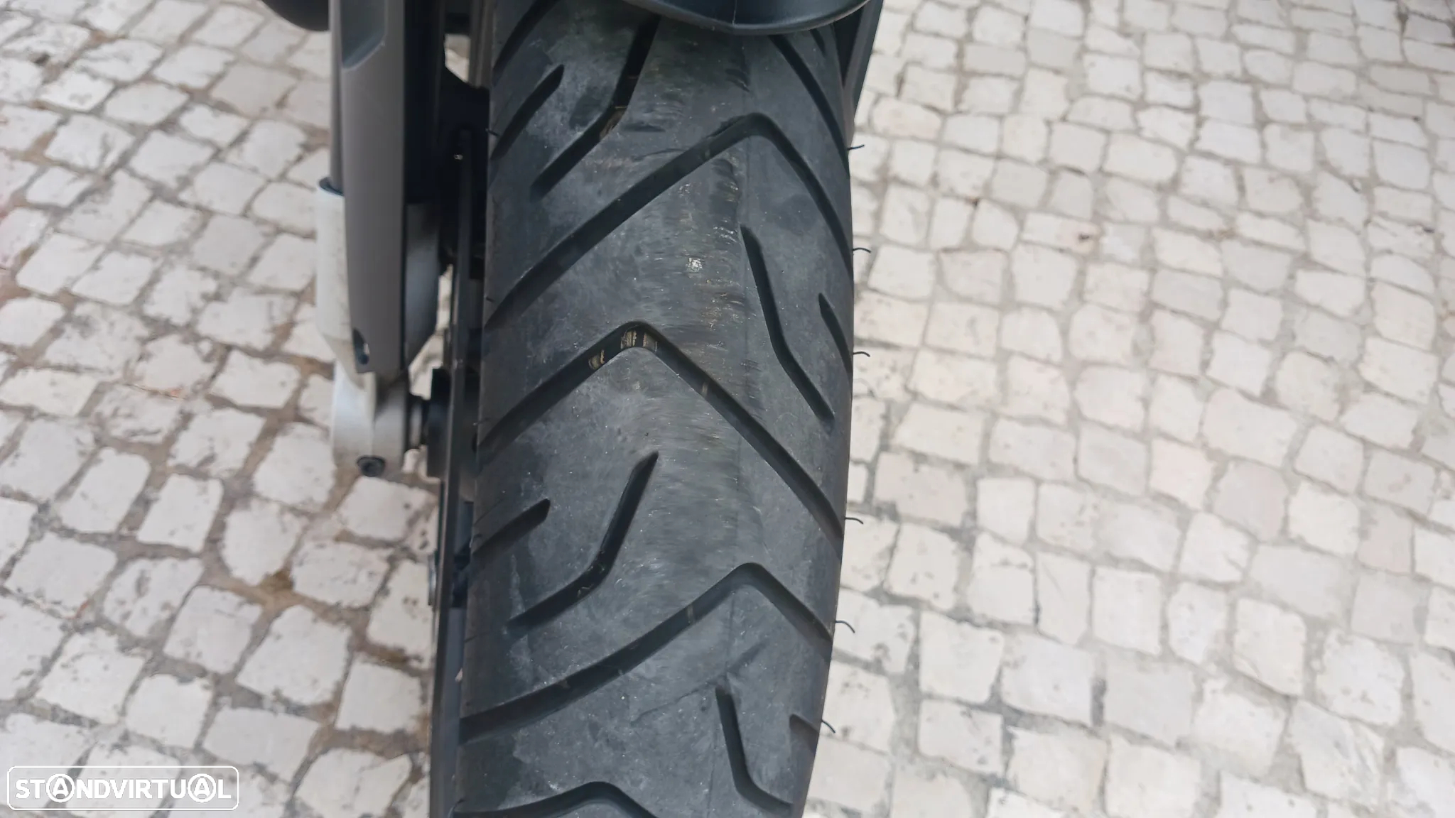 BMW R 1200 GS TRIPLE BLACK - 10