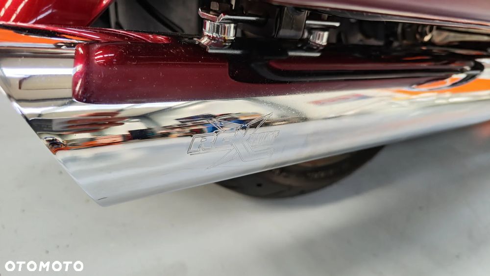 Harley-Davidson Touring Street Glide - 16