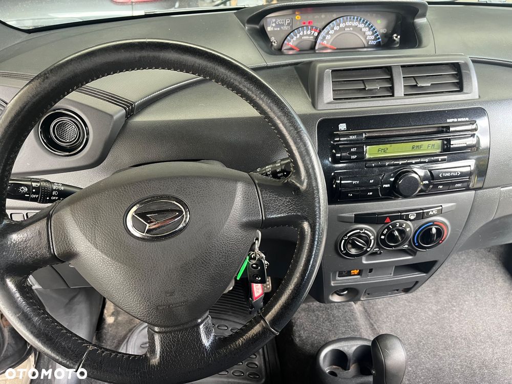Daihatsu Materia 1.5 Automatik black edition - 24