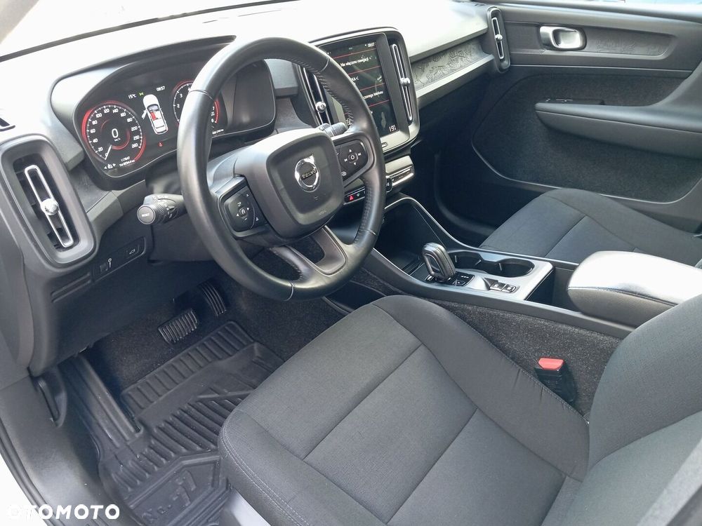 Volvo XC 40 T4 - 10