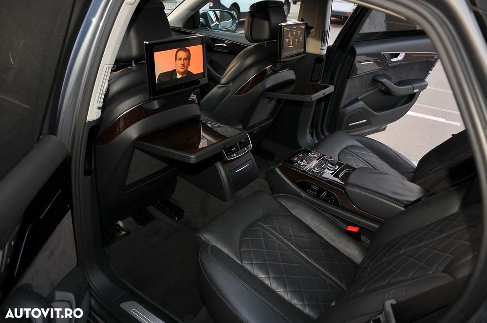 Audi A8 - 2