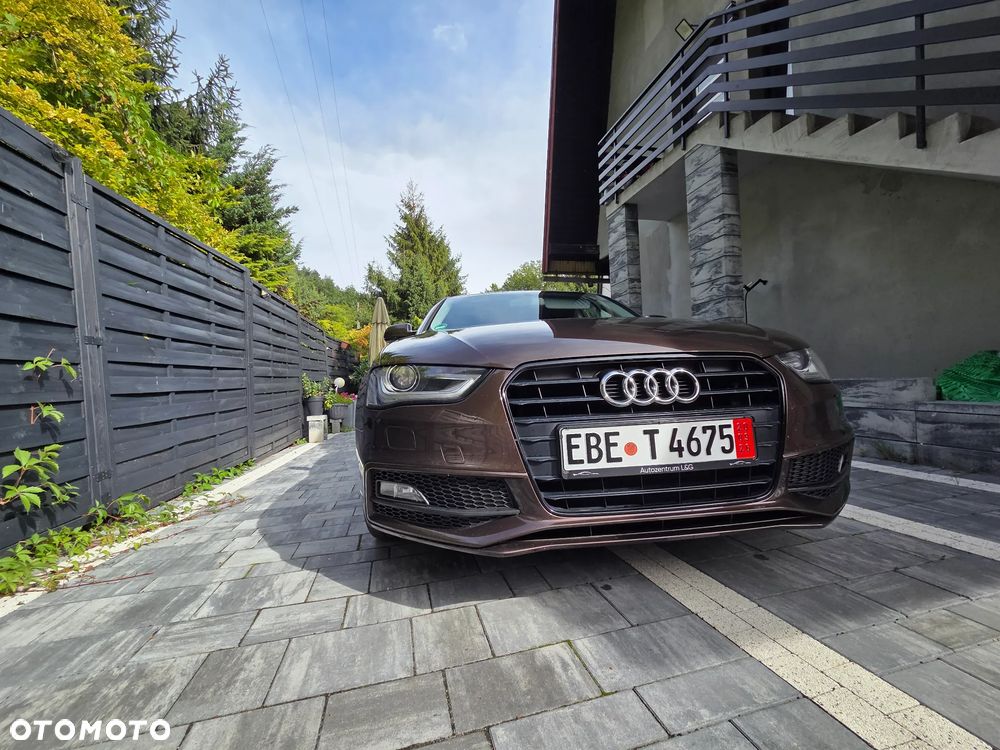 Audi A4 Limousine - 2