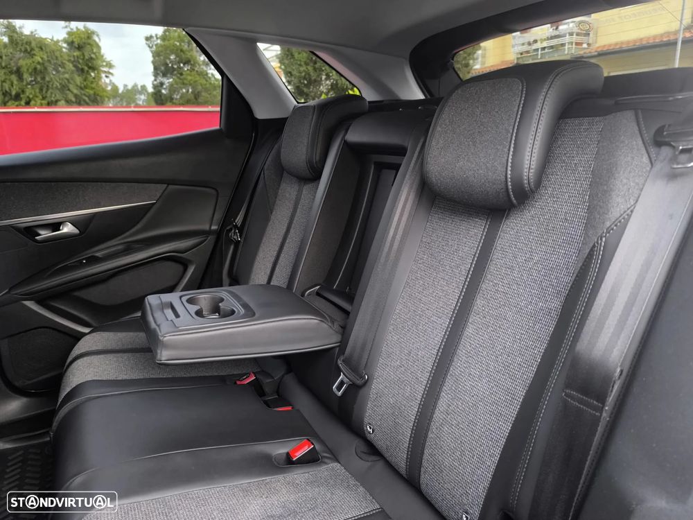 Peugeot 3008 BlueHDi 120 EAT6 Stop & Start Allure - 32
