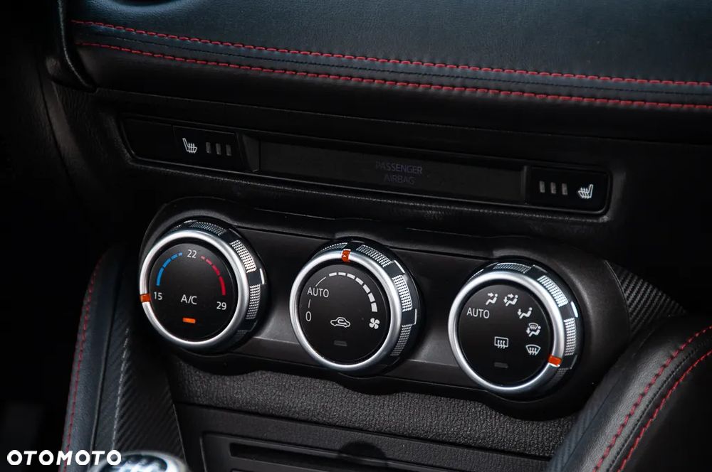 Mazda 2 SKYACTIV-D 105 Exclusive-Line - 30