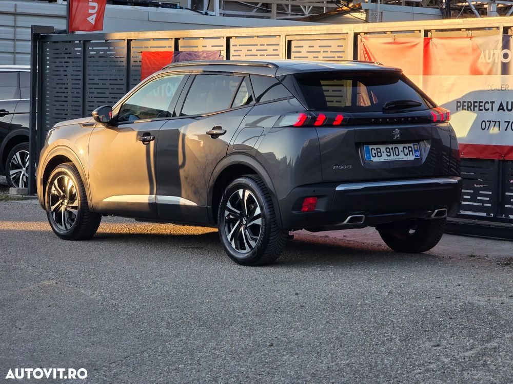 Peugeot 2008 PureTech 130 EAT8 GT - 9