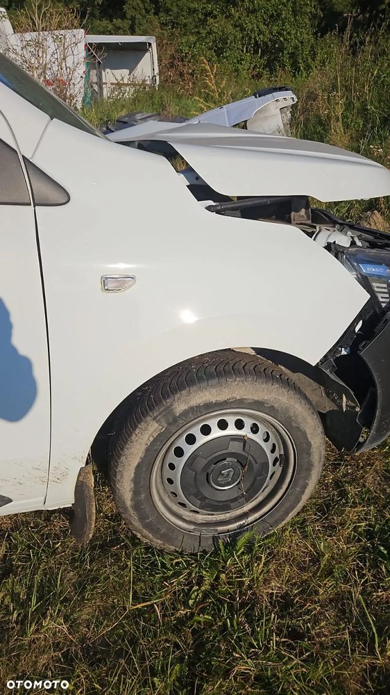 RENAULT EXPRESS zwrotnica mcpherson prawy - 1