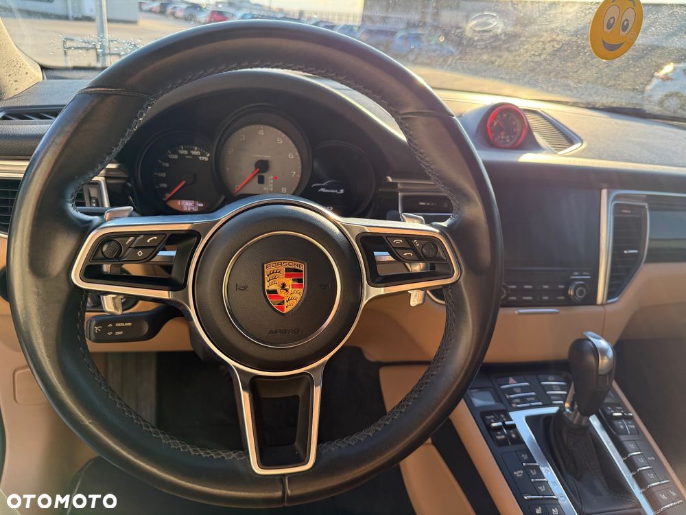 Porsche Macan - 12