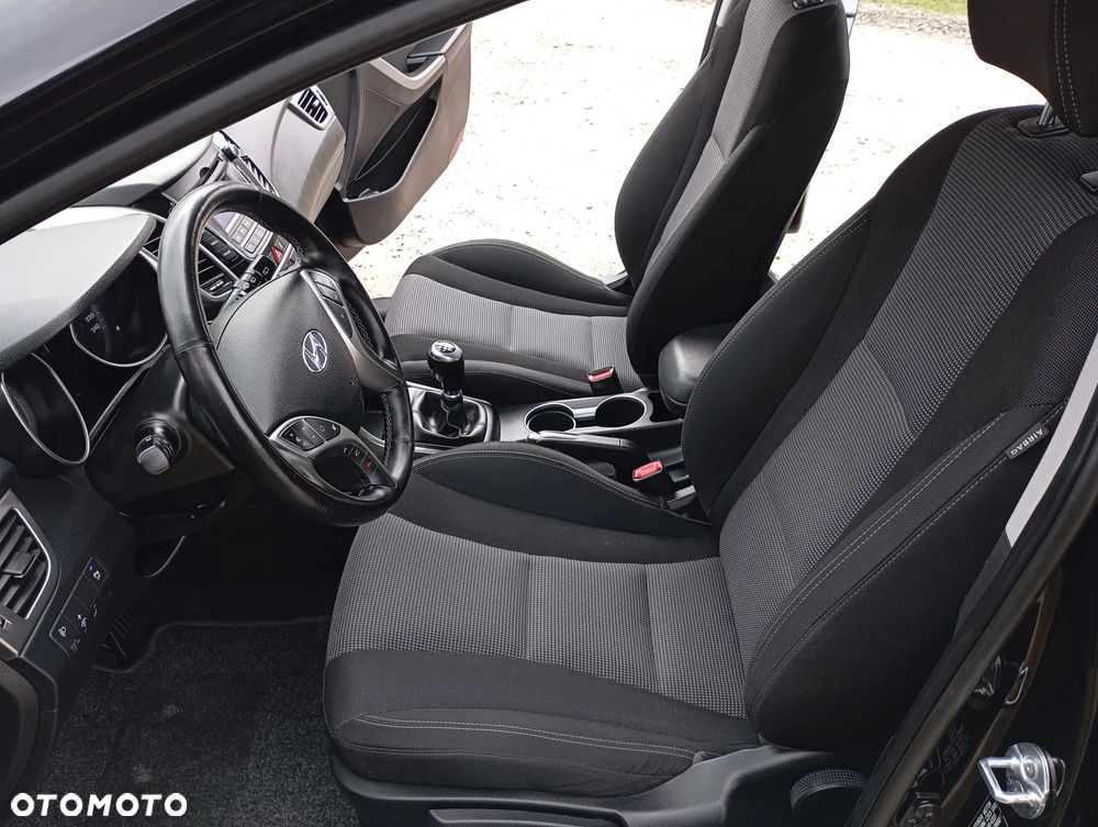 Hyundai i30 i30cw 1.4 Fifa World Cup Edition - 26