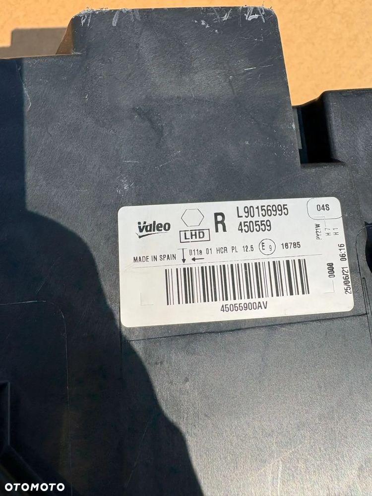 CITROEN C4 CACTUS LIFT LAMPA PRAWY PRZÓD 90156995 - 2