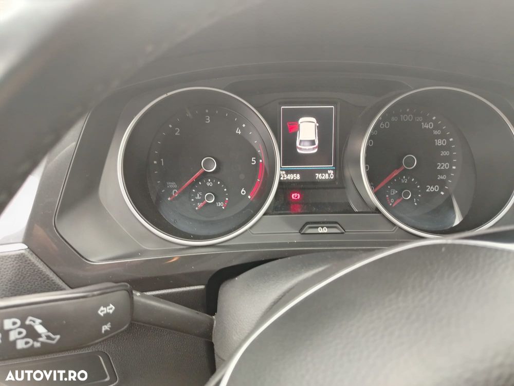Volkswagen Tiguan 2.0 TDI 4Mot DSG Comfortline - 10
