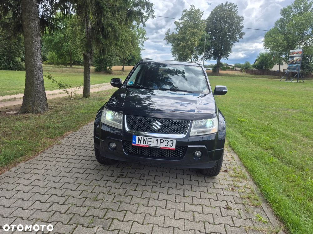 Suzuki Grand Vitara 2.4 De Luxe - 2