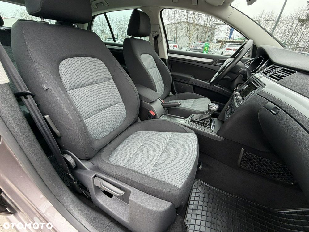 Skoda Superb - 35