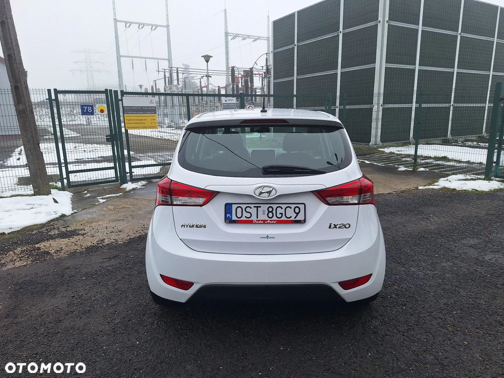 Hyundai ix20 - 15