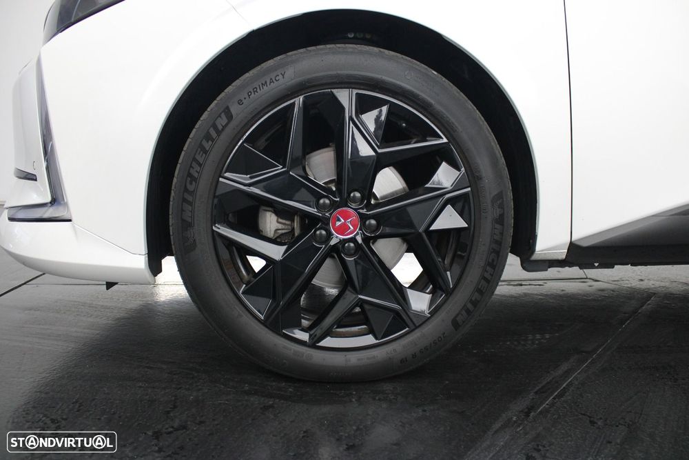 DS DS4 1.5 BlueHDi Performance Line+ EAT8 - 40