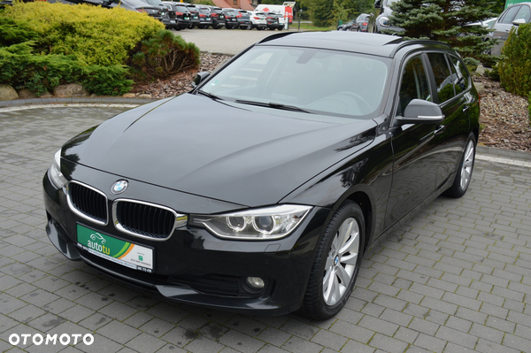 BMW Seria 3 320d Touring Sport-Aut Sport Line