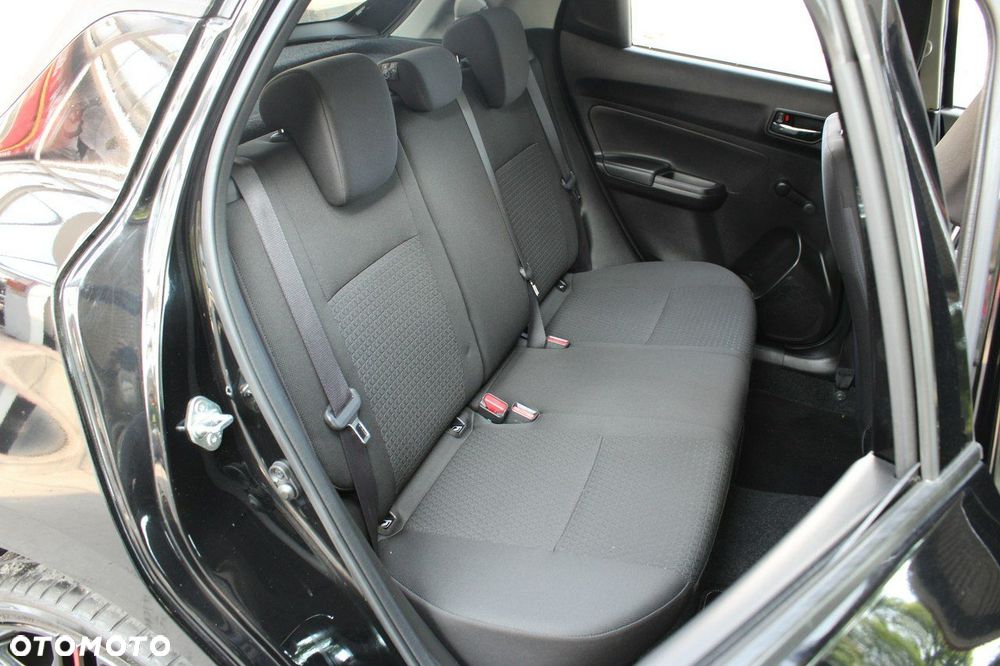 Suzuki Swift 1.2 Premium - 12