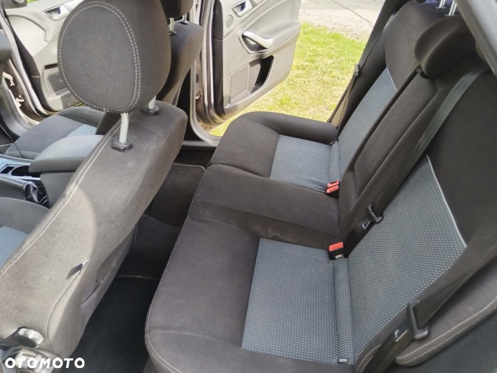 Ford Mondeo - 18