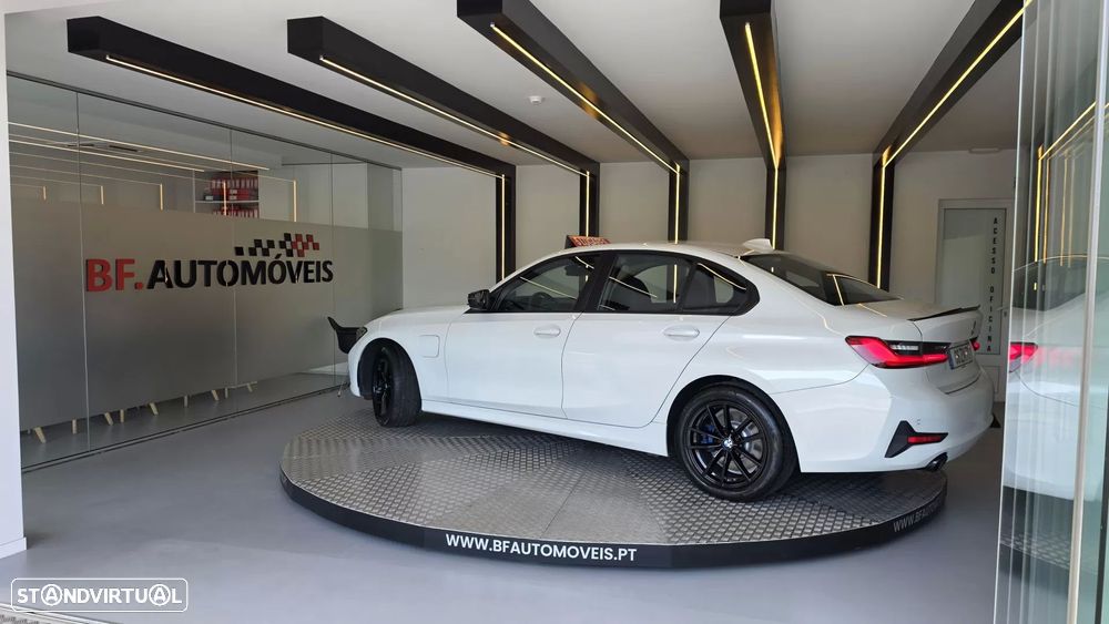 BMW 330 e Line Sport Auto - 16