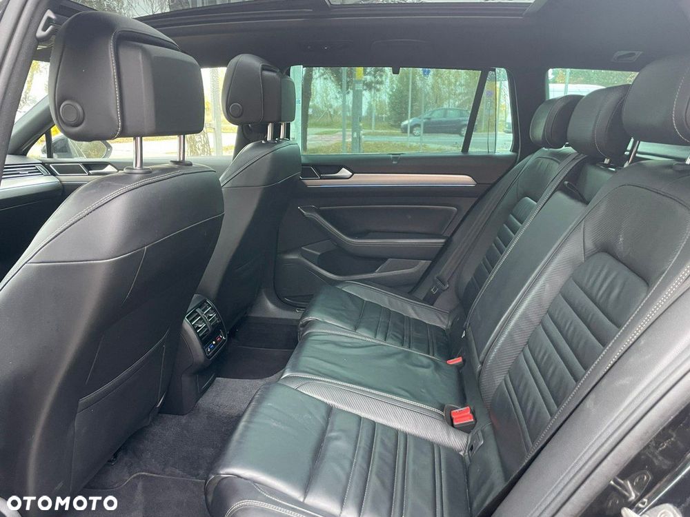 Volkswagen Passat - 8