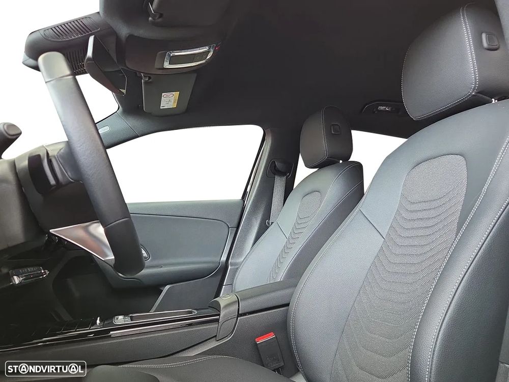 Mercedes-Benz A 200 Standard - 11