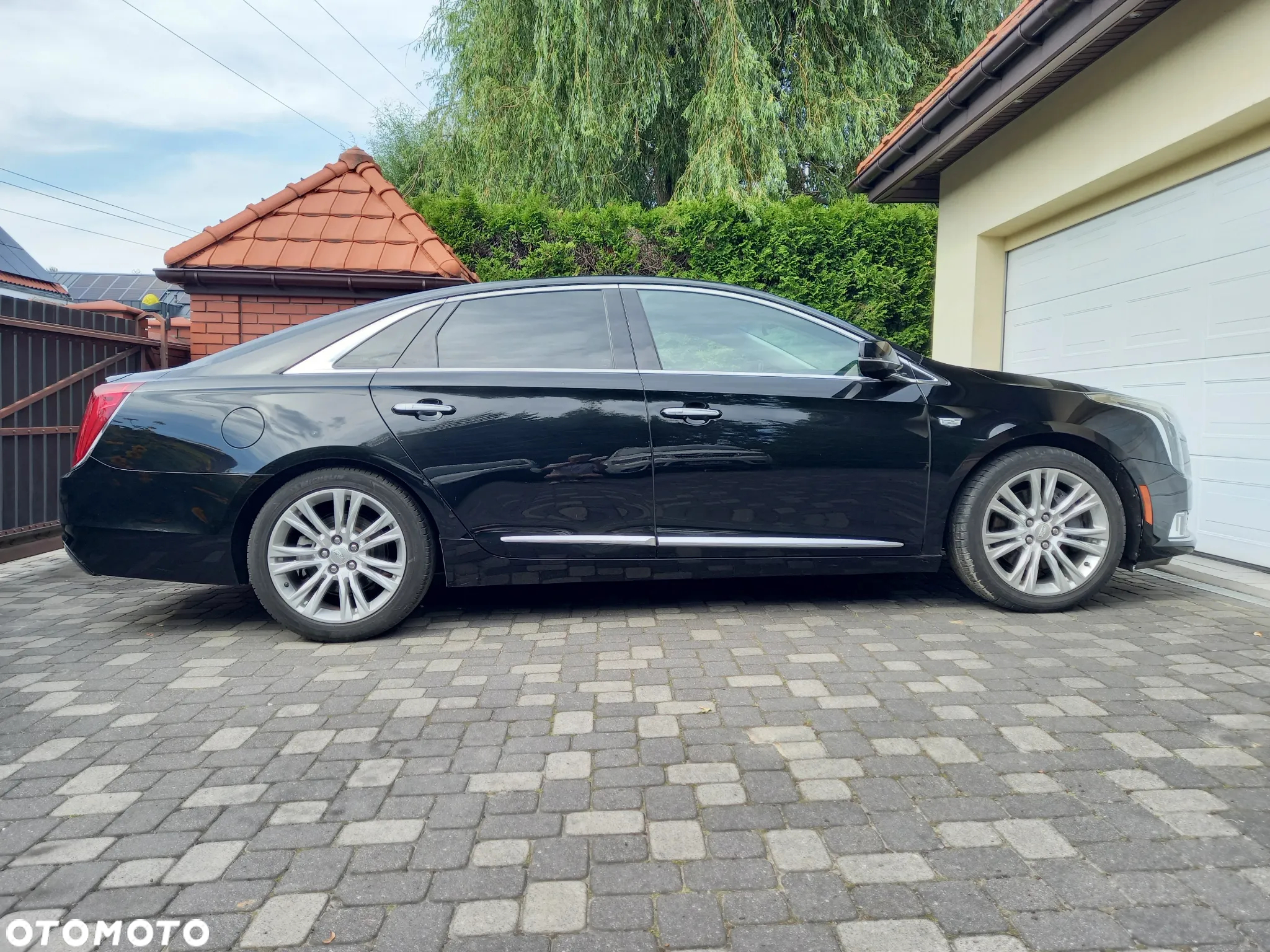 Cadillac XTS - 4
