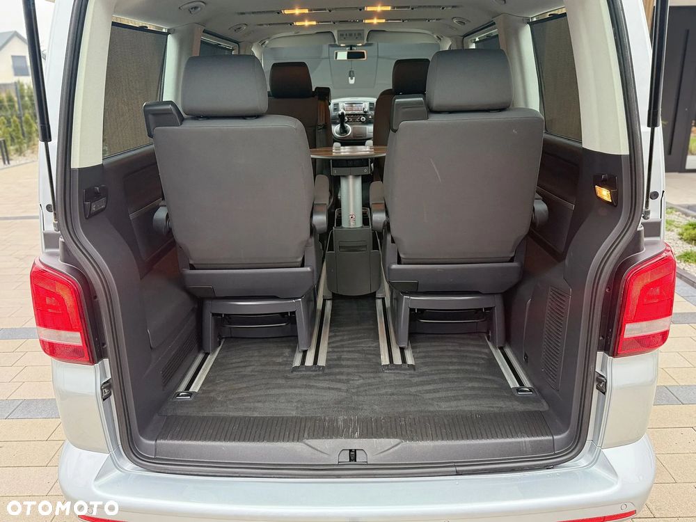 Volkswagen Multivan - 14