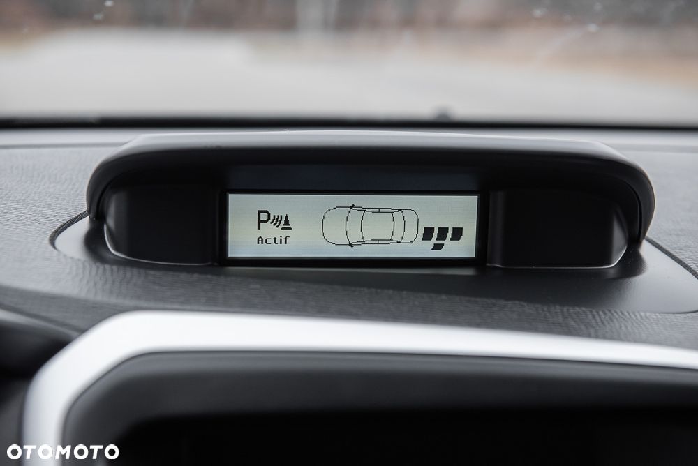 Volvo XC 60 2.4D AWD RDesign - 21