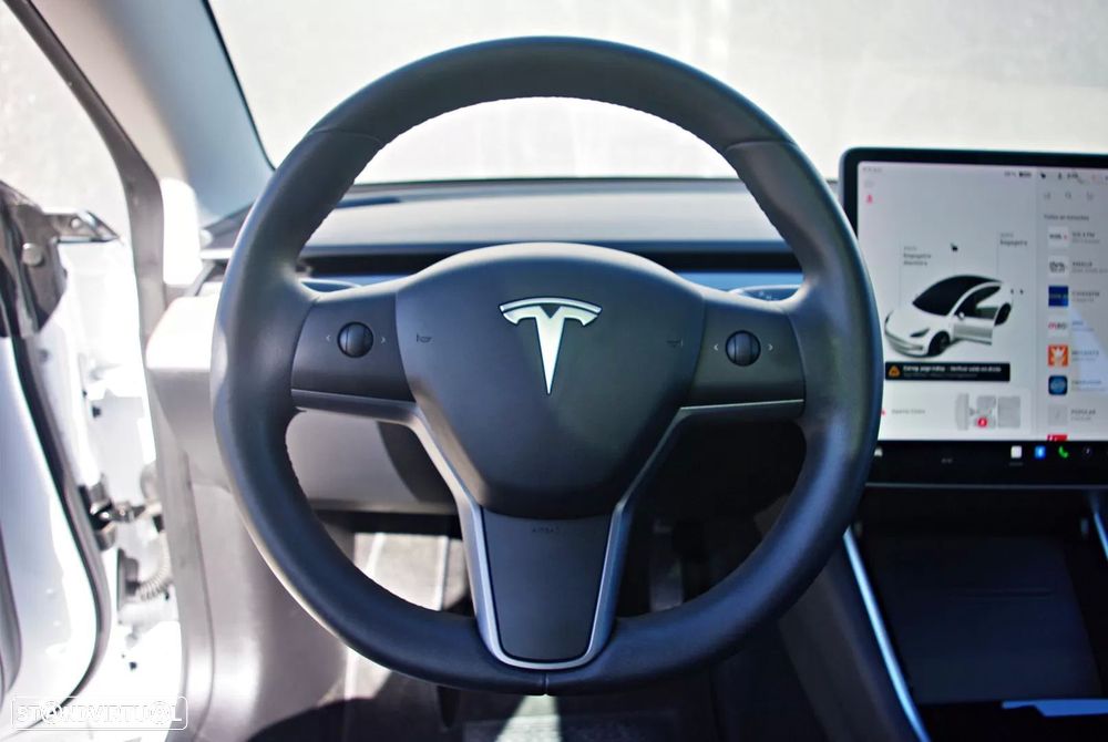 Tesla Model 3 Standard Range Plus RWD - 24