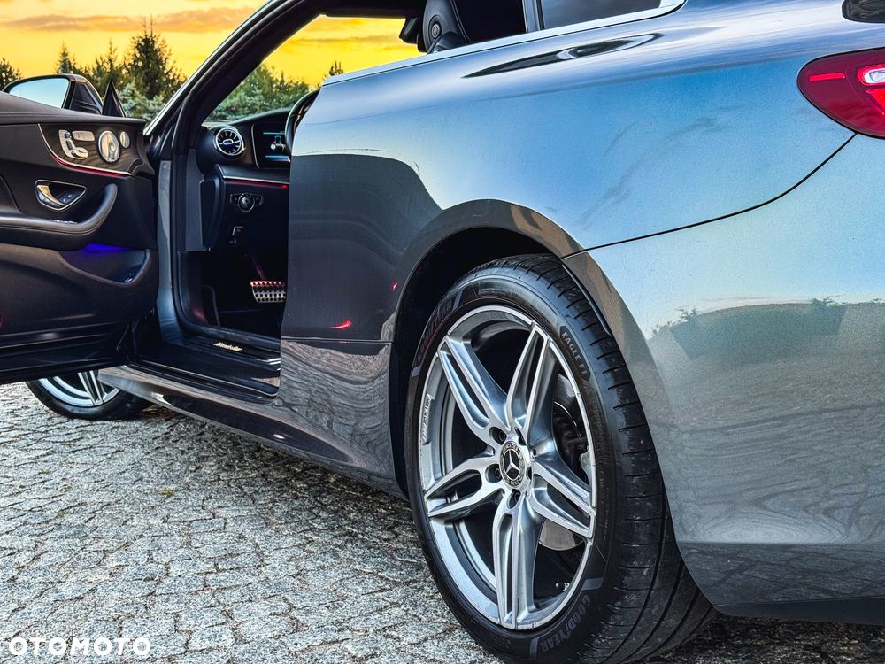 Mercedes-Benz Klasa E 220 d Coupe 4-Matic 9G-TRONIC - 35