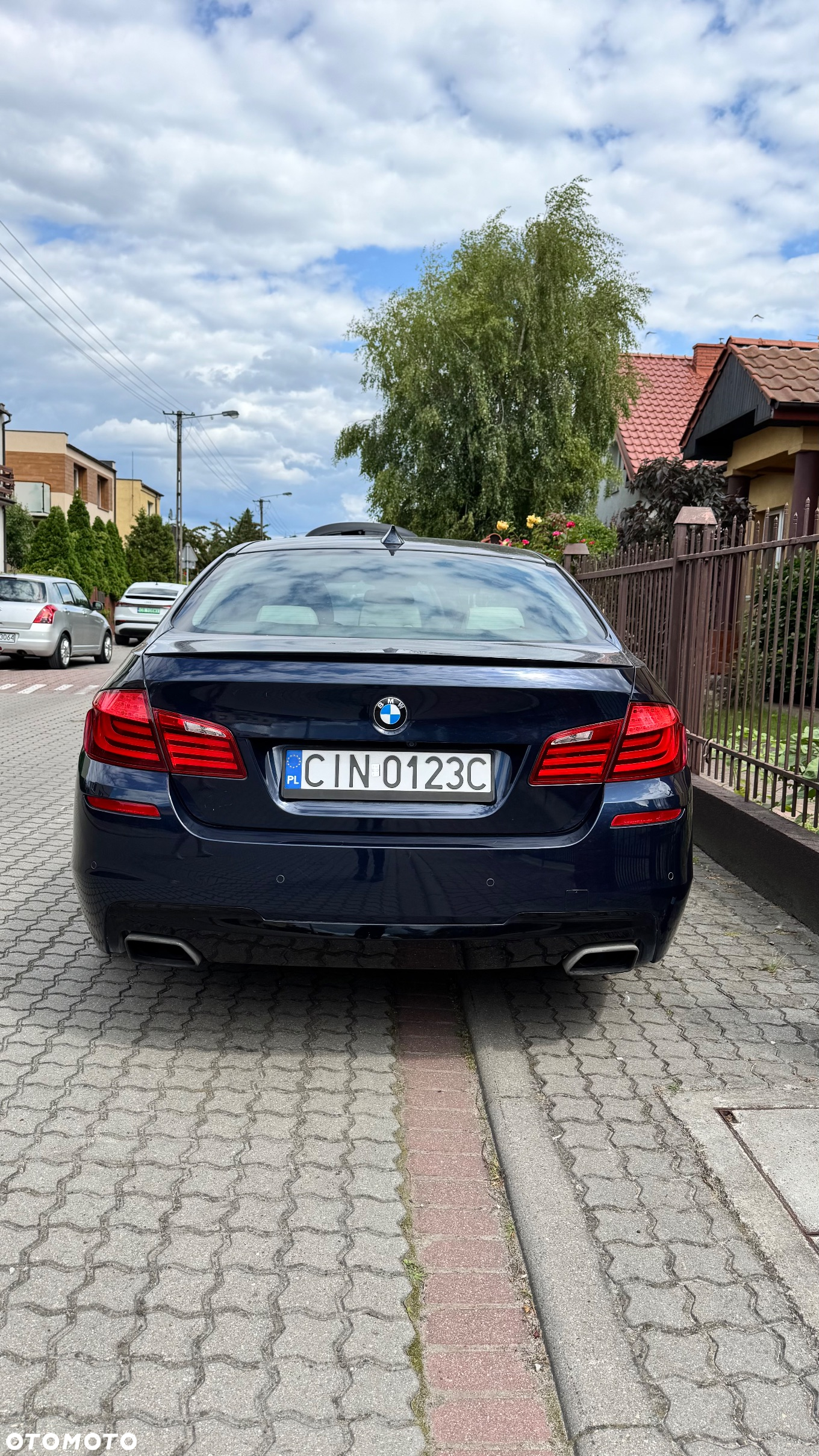 BMW Seria 5 550i - 7