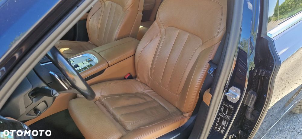 BMW Seria 7 740d xDrive - 12