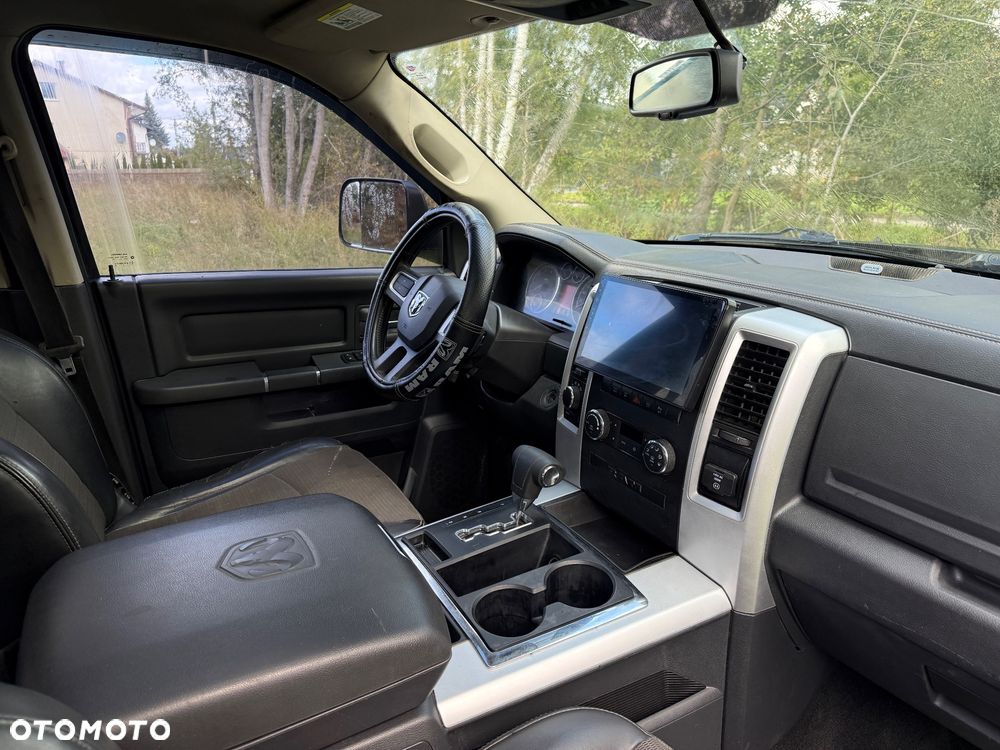 Dodge RAM 1500 5.7 4x4 - 12