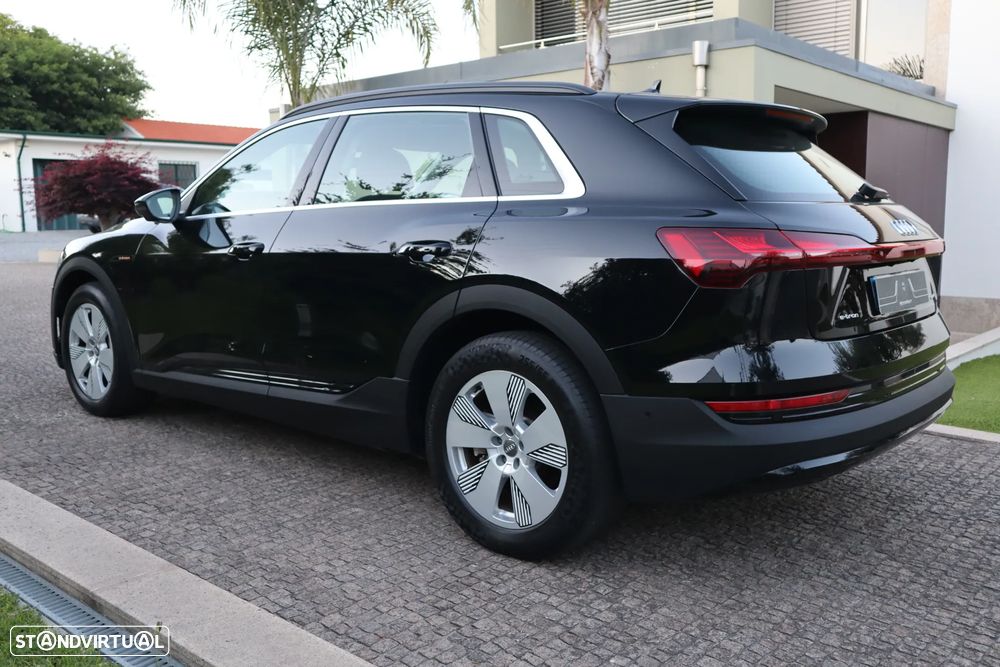 Audi e-tron 55 quattro - 4