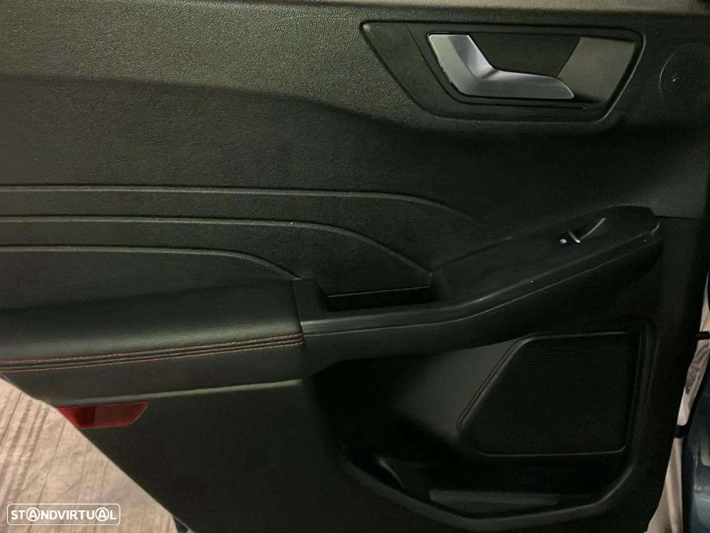 Ford Kuga 1.5 EcoBoost ST-Line X - 23