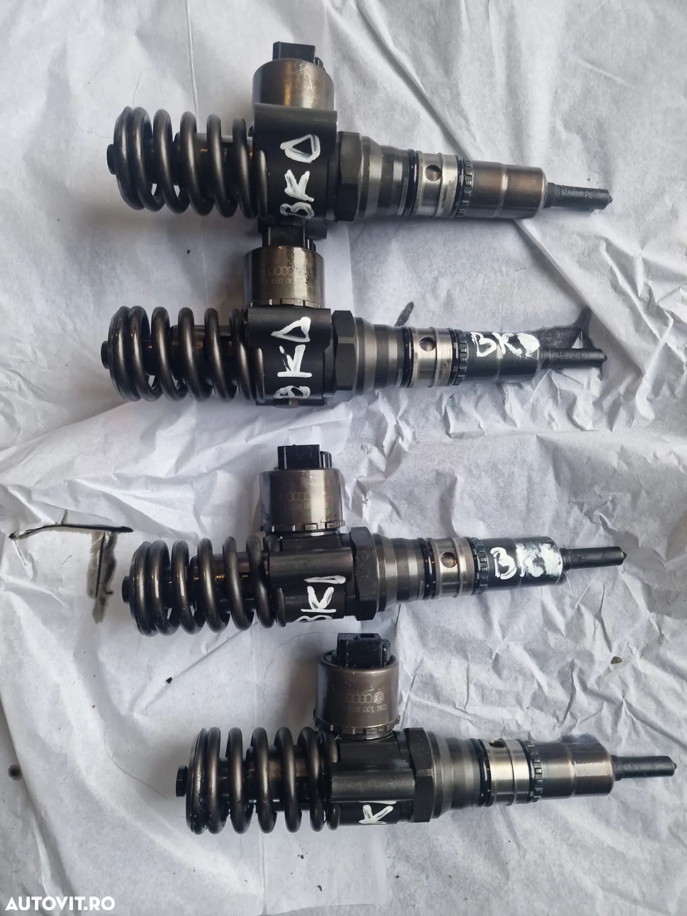 Injector/injectoare Vw Golf5,Passat b6,Audi motor 2.0tdi cid motor BKD - 1