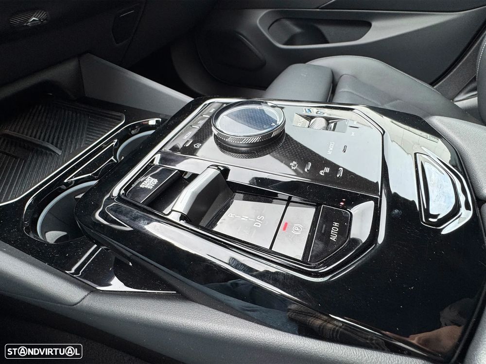 BMW 530 e Pack Desportivo M - 17