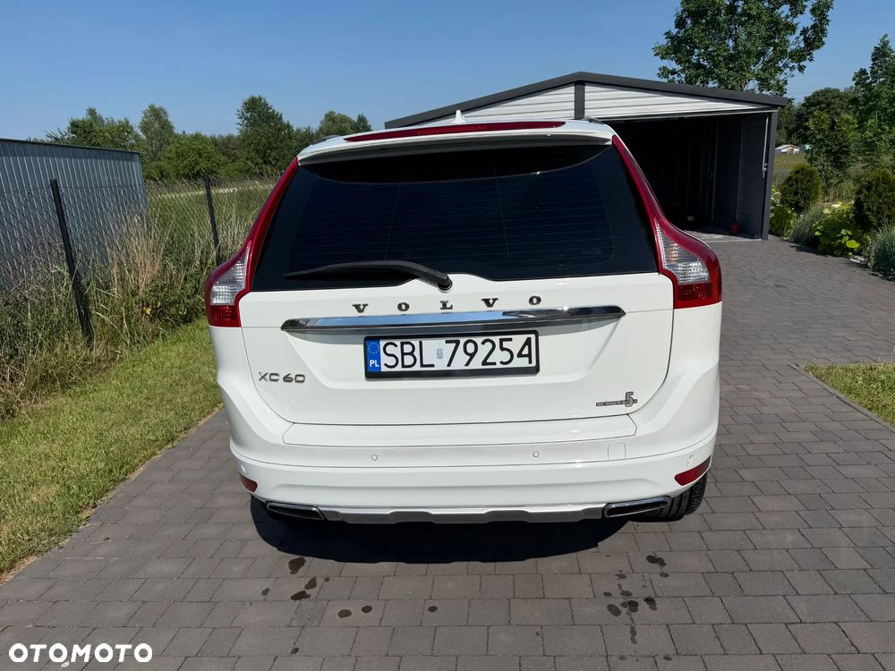 Volvo XC 60 D4 Drive-E Summum - 4