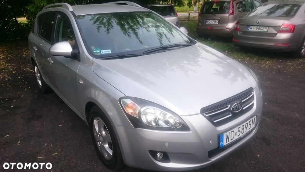 Kia Ceed 2.0 crdi Optimum + - 1