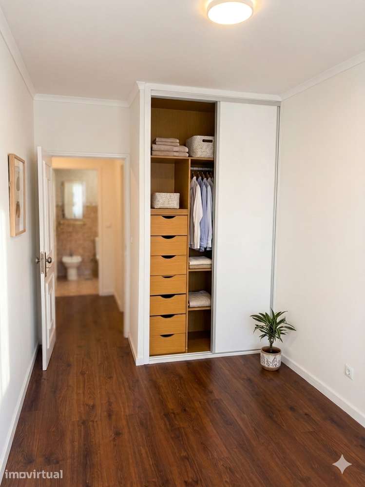 Apartamento T2 com garagem e varanda Casa da Música - Porto - Grande imagem: 3/10