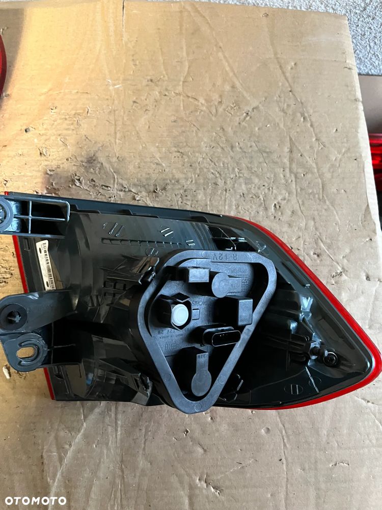 LAMPA LED PRAWY TYŁ W BŁOTNIK BMW F30 PRZED LIFT 7259894 - 3