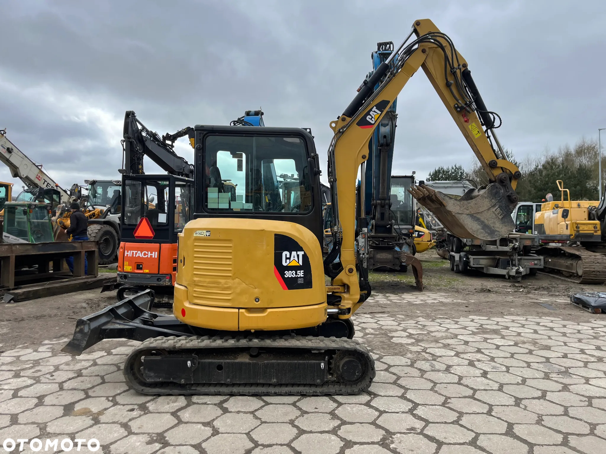 Caterpillar 303.5E - 4