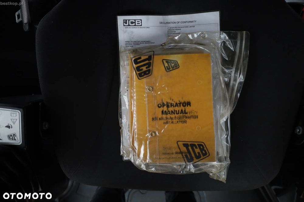 JCB 3CX - 33
