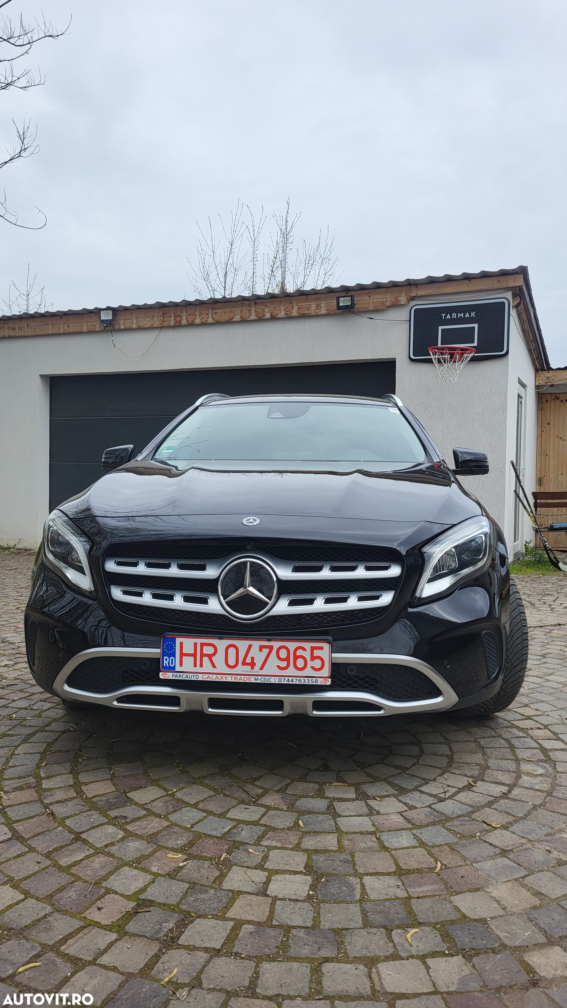Mercedes-Benz GLA 180 7G-DCT Urban - 12