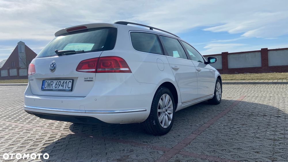 Volkswagen Passat 2.0 TDI Comfortline - 4